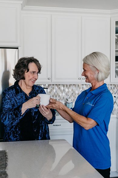 caregiver-serving-client-coffee